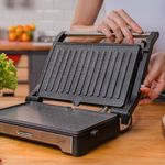 7899831336937-7899831336944-WAP-SANDUICHEIRA-GRILL-INOX-WS1000-05.jpg