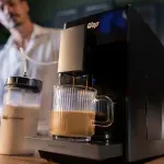 7899831342921-7899831342938-CAFETEIRA-ESPRESSO-AUTOMATICA-WCE19-USO-37